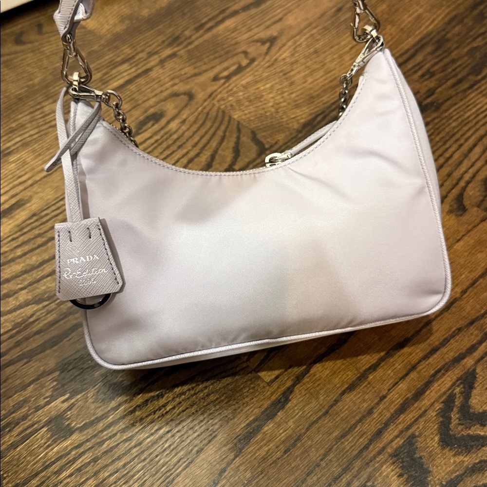 Prada Lavender 2005 Re-EditionShoulder Bag with Chain Accent and punch. - Picture 4 of 6